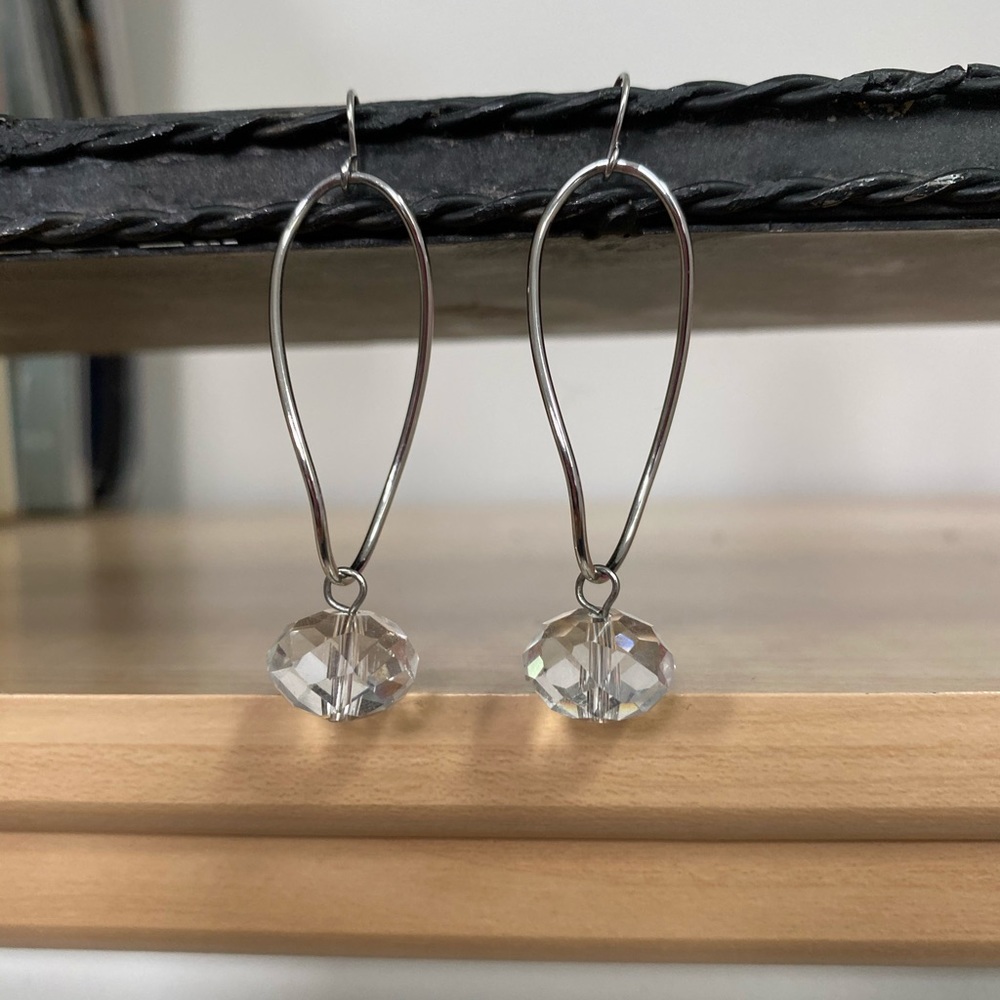 ⭐️ Silver Drop Earrings